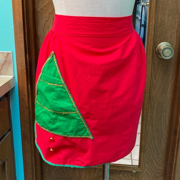 😻 3 for $13 Vintage Christmas Tree Apron